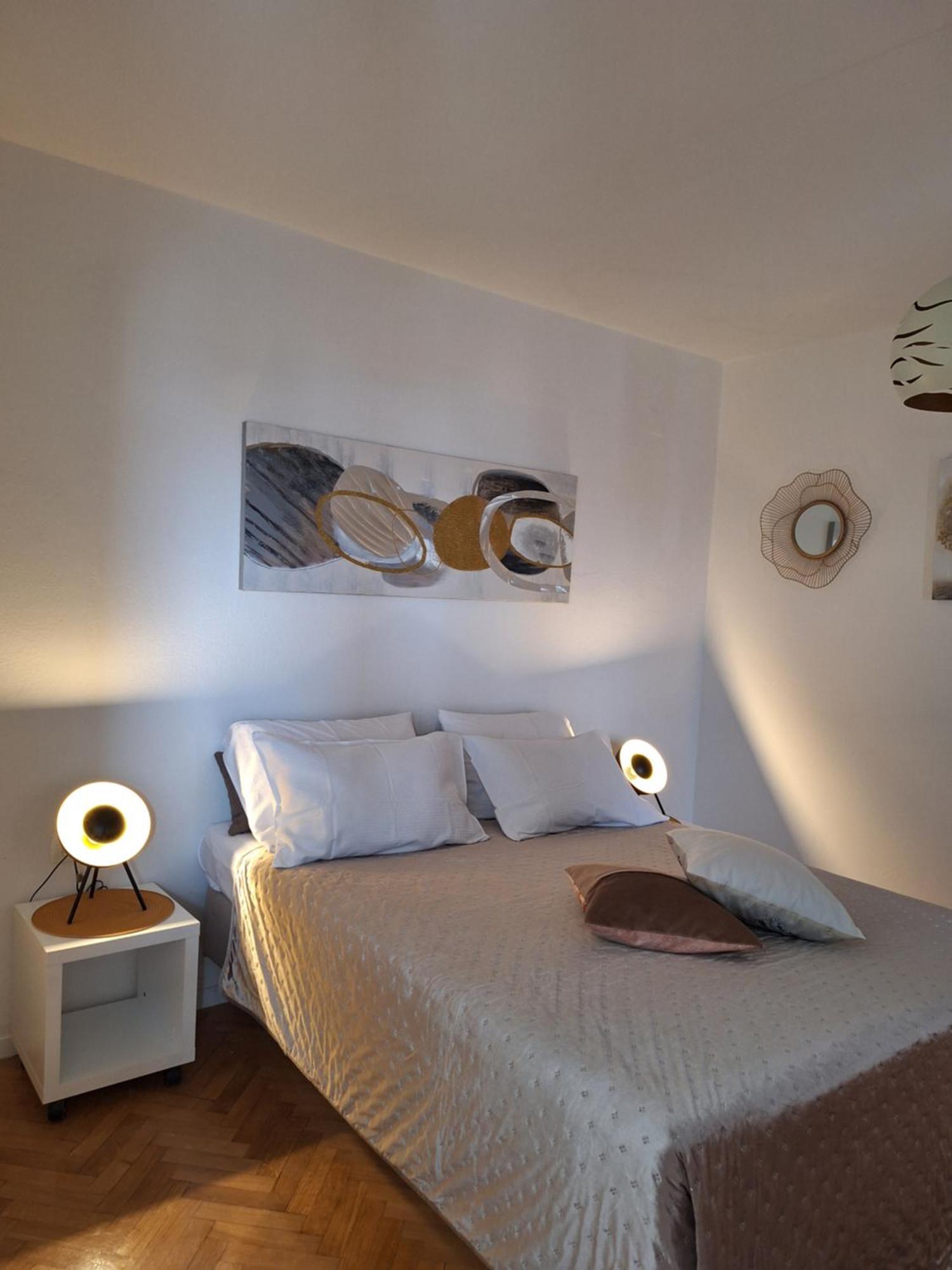 Apartments Miki 2 Новаля Екстериор снимка