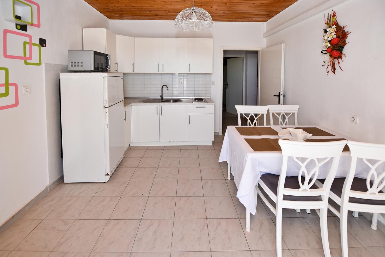 Apartments Miki 2 Новаля Екстериор снимка