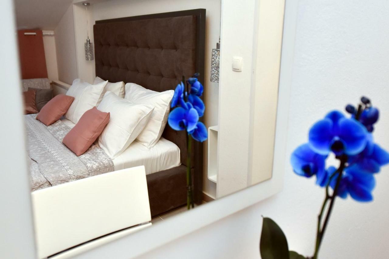 Apartments Miki 2 Новаля Екстериор снимка